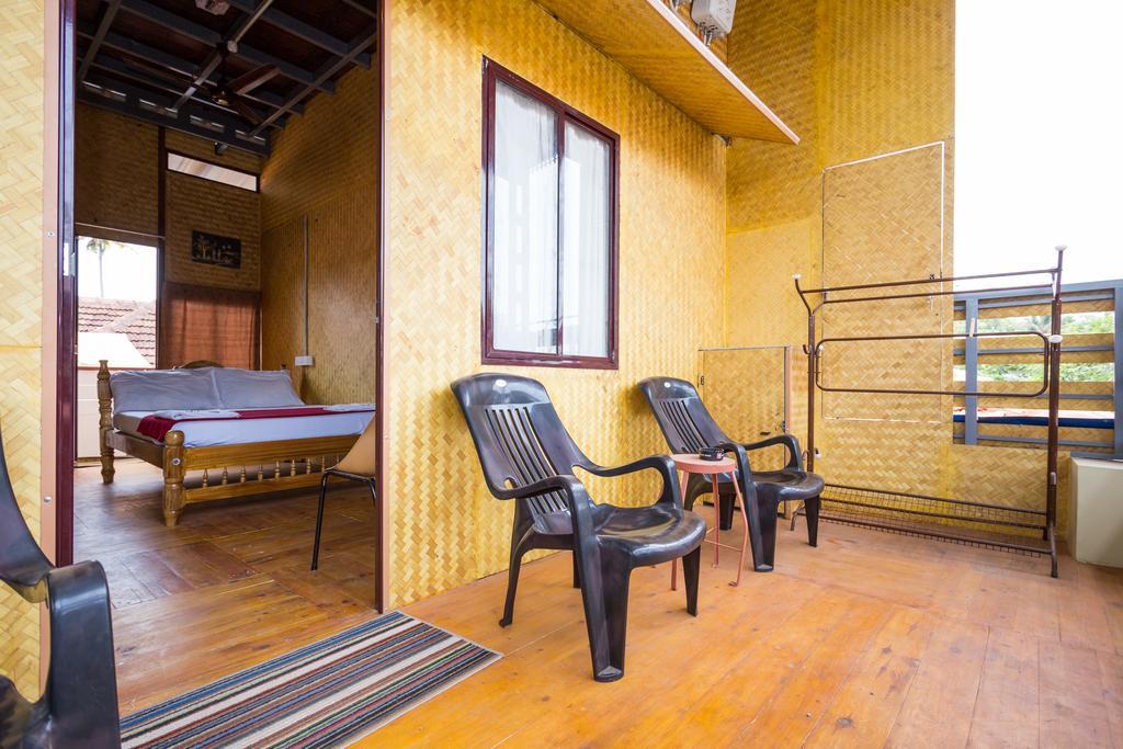 Thoms Beach Homestay Alappuzha Exterior photo